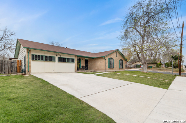 Image 2 of 22 For 2835 Hiawatha