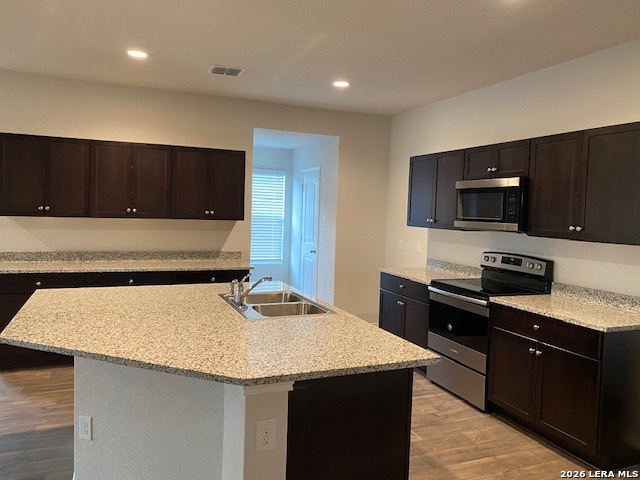 Image 7 of 16 For 868 Margay Loop