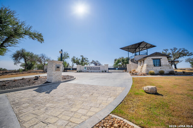 Image 7 of 8 For 2014 Paradise Pkwy