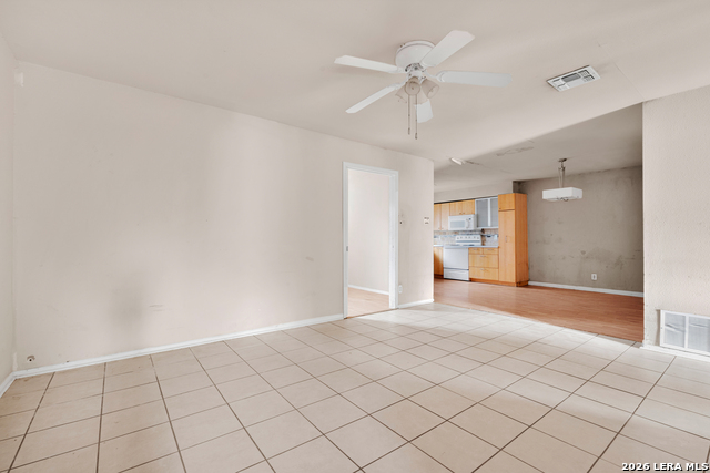 Image 4 of 17 For 1229 Klondike