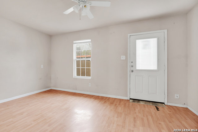 Image 8 of 17 For 1229 Klondike