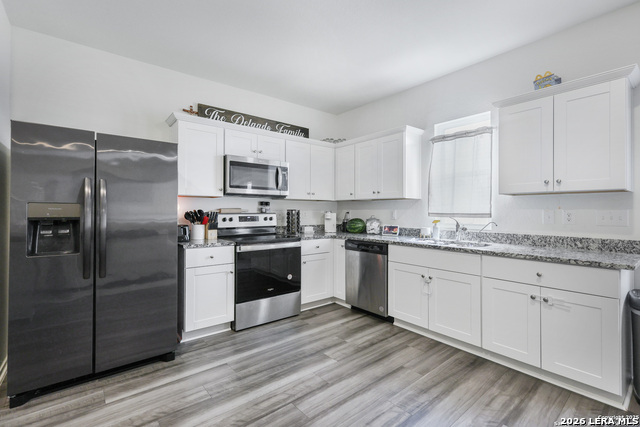 Image 4 of 21 For 5314 Hickory