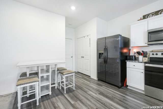 Image 5 of 21 For 5314 Hickory