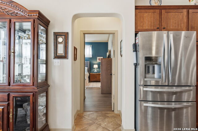 Listing photo id 12 for 1616 Canyon Lake Dr