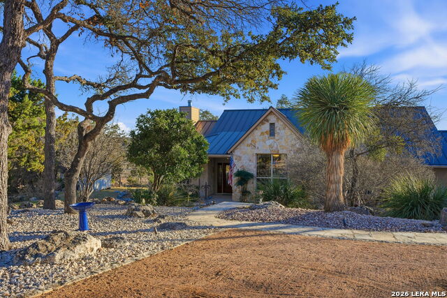 Listing photo id 21 for 1616 Canyon Lake Dr