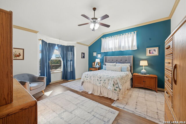 Listing photo id 32 for 1616 Canyon Lake Dr