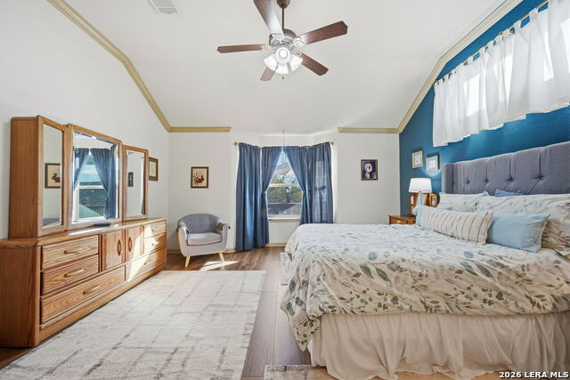 Listing photo id 33 for 1616 Canyon Lake Dr