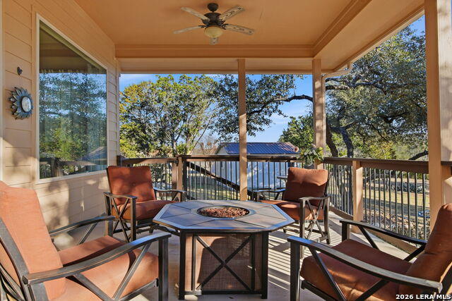 Listing photo id 44 for 1616 Canyon Lake Dr