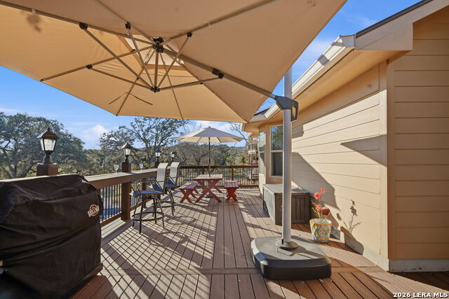 Listing photo id 47 for 1616 Canyon Lake Dr