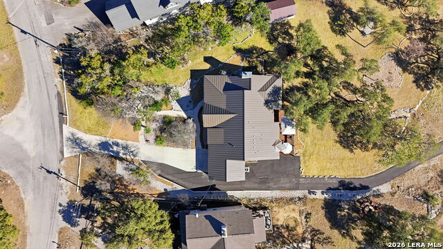 Listing photo id 62 for 1616 Canyon Lake Dr