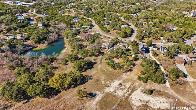 Listing photo id 65 for 1616 Canyon Lake Dr