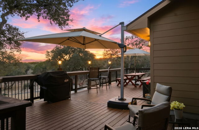 Listing photo id 71 for 1616 Canyon Lake Dr