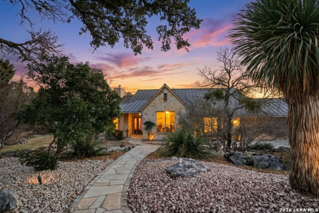 Listing photo id 75 for 1616 Canyon Lake Dr