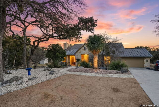 Listing photo id 76 for 1616 Canyon Lake Dr