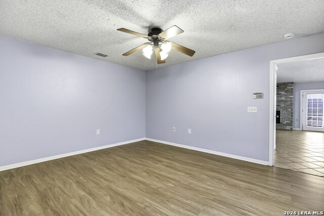 Image 10 of 14 For 9439 Charter Pt