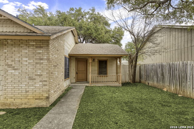 Image 2 of 14 For 9439 Charter Pt