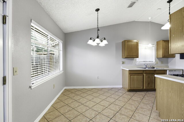 Image 7 of 14 For 9439 Charter Pt