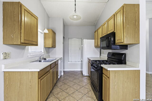 Image 8 of 14 For 9439 Charter Pt