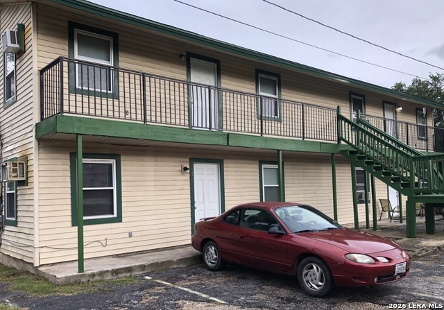 Details for 728 Guadalupe S, Seguin, TX 78155