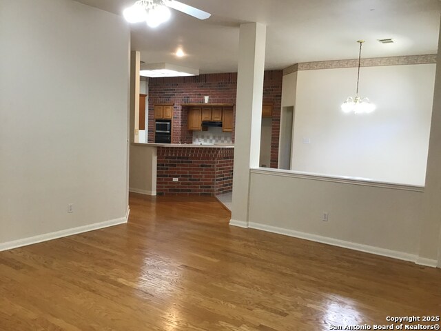 Listing photo id 12 for 9615 Rocksprings