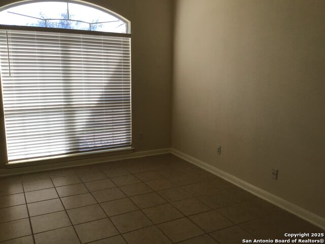 Listing photo id 18 for 9615 Rocksprings