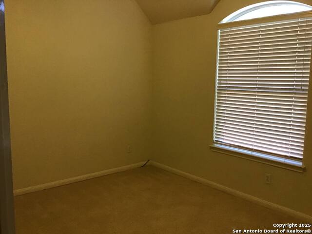 Listing photo id 21 for 9615 Rocksprings