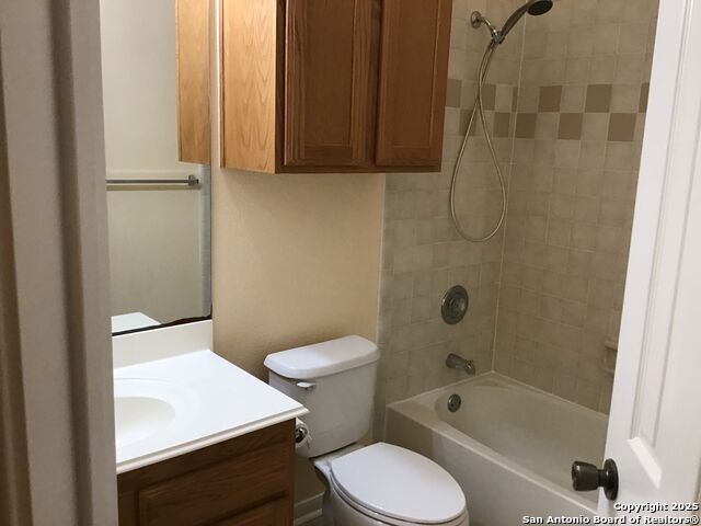 Listing photo id 24 for 9615 Rocksprings