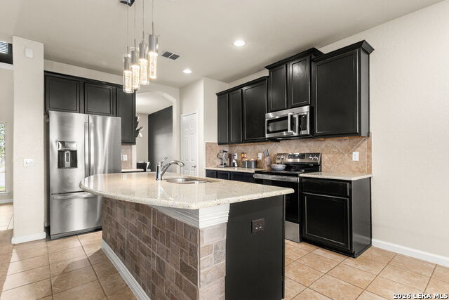 Image 9 of 27 For 721 Great Cloud