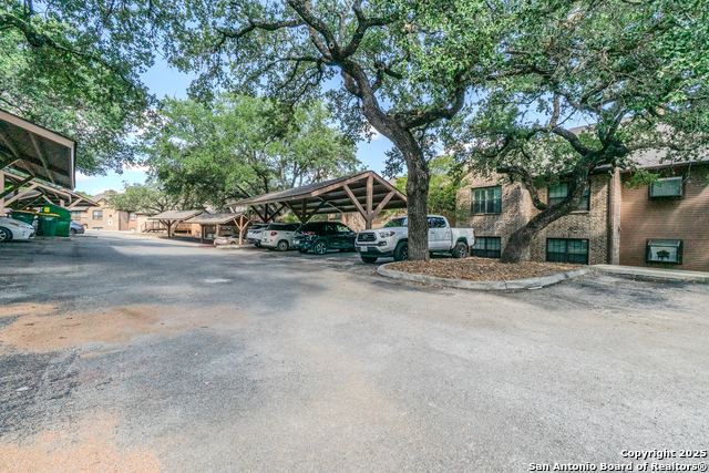 Image 31 of 37 For 10955 Wurzbach Rd.  1007