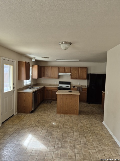 Image 3 of 5 For 9406 Wolf Point