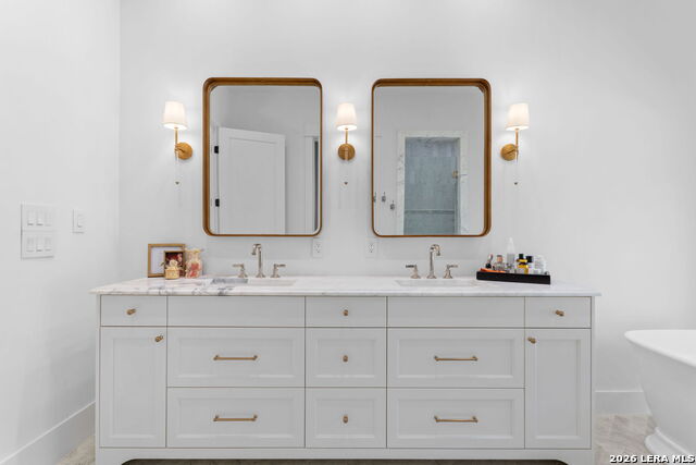 Image 26 of 37 For 808 Canterbury Hill St