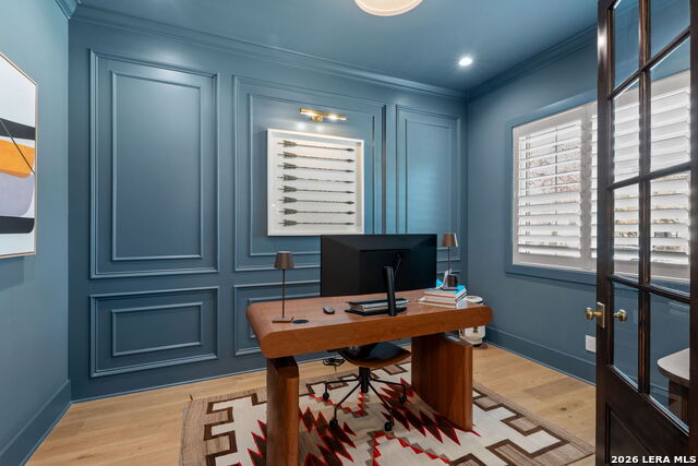 Image 6 of 37 For 808 Canterbury Hill St