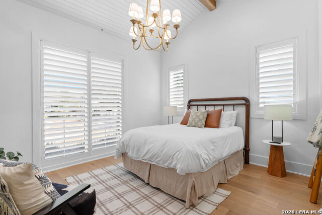 Image 8 of 37 For 808 Canterbury Hill St