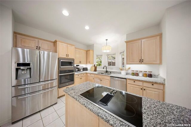 Image 8 of 31 For 2231 Bentoak