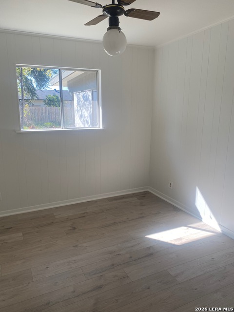 Listing photo id 8 for 5406 Sir Robert