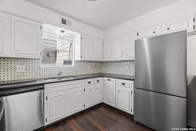 Image 12 of 37 For 11840 Sandman St  157