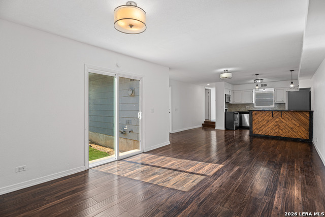 Image 16 of 37 For 11840 Sandman St  157