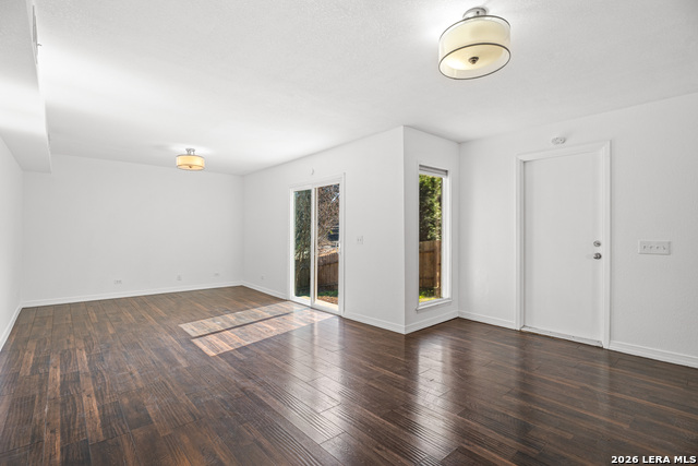 Image 18 of 37 For 11840 Sandman St  157