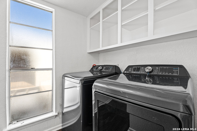 Image 27 of 37 For 11840 Sandman St  157