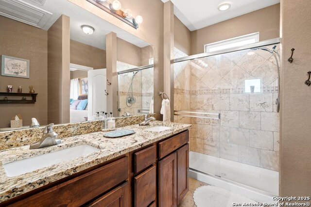 Image 12 of 32 For 617 Lake Island