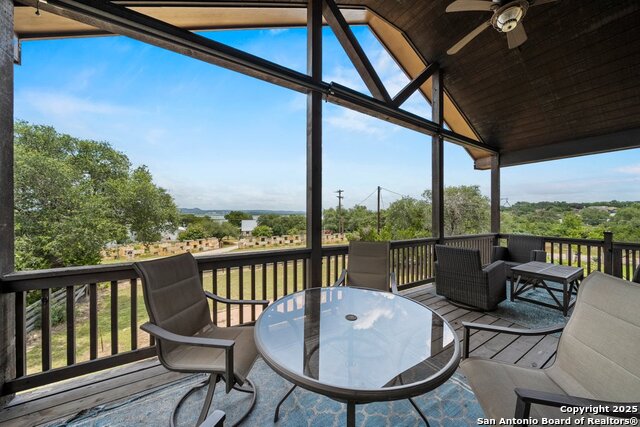 Image 20 of 32 For 617 Lake Island