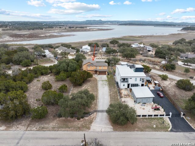 Image 29 of 32 For 617 Lake Island