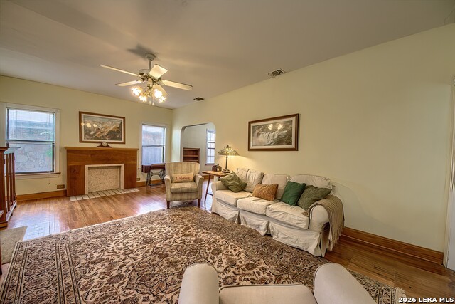 Image 8 of 35 For 281 Mariposa W