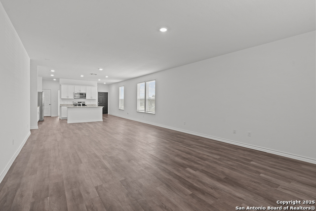 Image 14 of 27 For 8227 Smithers Ave