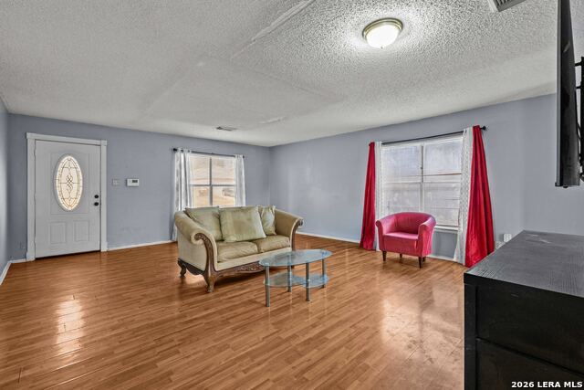 Image 4 of 30 For 8146 Easy Meadow