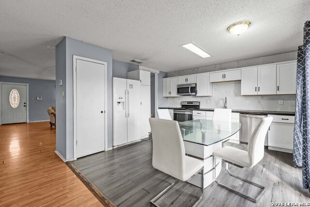 Image 8 of 30 For 8146 Easy Meadow