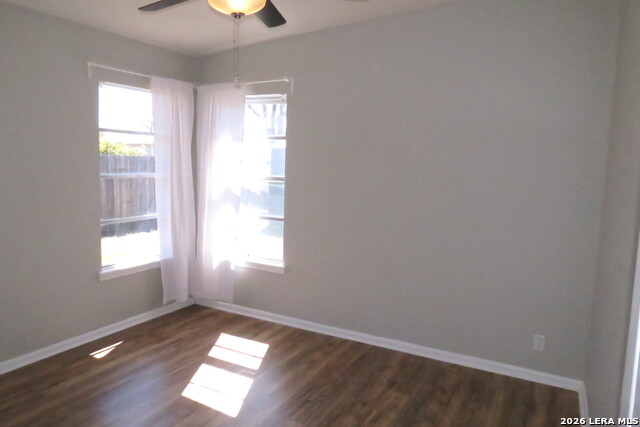 Image 10 of 25 For 710 Karen Ln