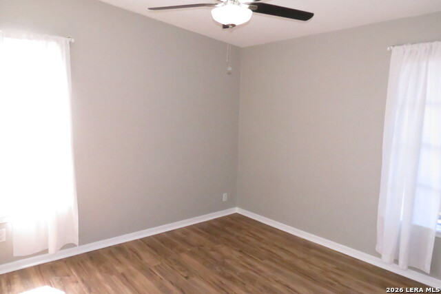 Image 11 of 25 For 710 Karen Ln