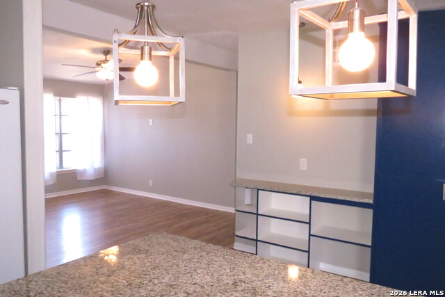 Image 5 of 25 For 710 Karen Ln