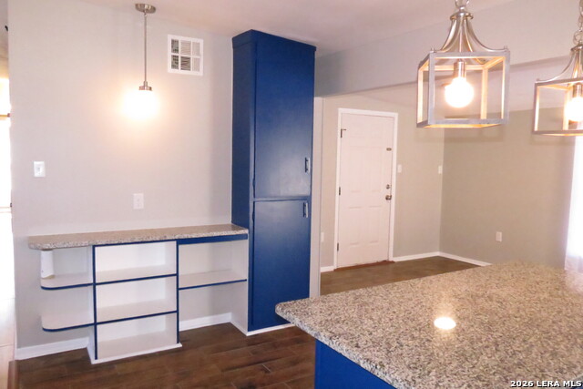 Image 6 of 25 For 710 Karen Ln